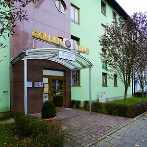 Otel Perlach Allee By Blattl