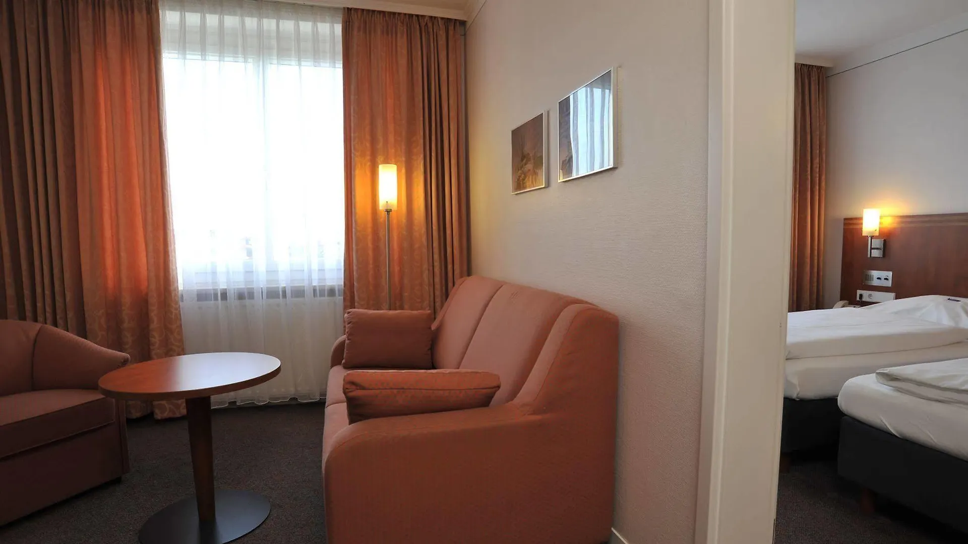 ****  Hotel Concorde München Németország
